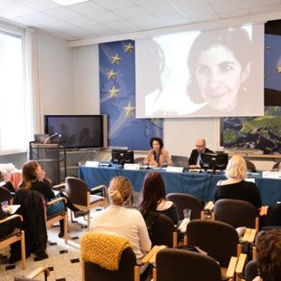  AleksanDerالكسندRudرود2000-2015 , Mariupol UA -Toronto CA, ©