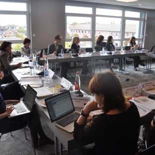  AleksanDerالكسندRudرود2000-2015 , Mariupol UA -Toronto CA, ©