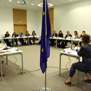  AleksanDerالكسندRudرود2000-2015 , Mariupol UA -Toronto CA, ©